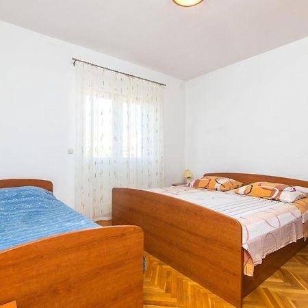 Apartment Jerka Supetar Exterior photo